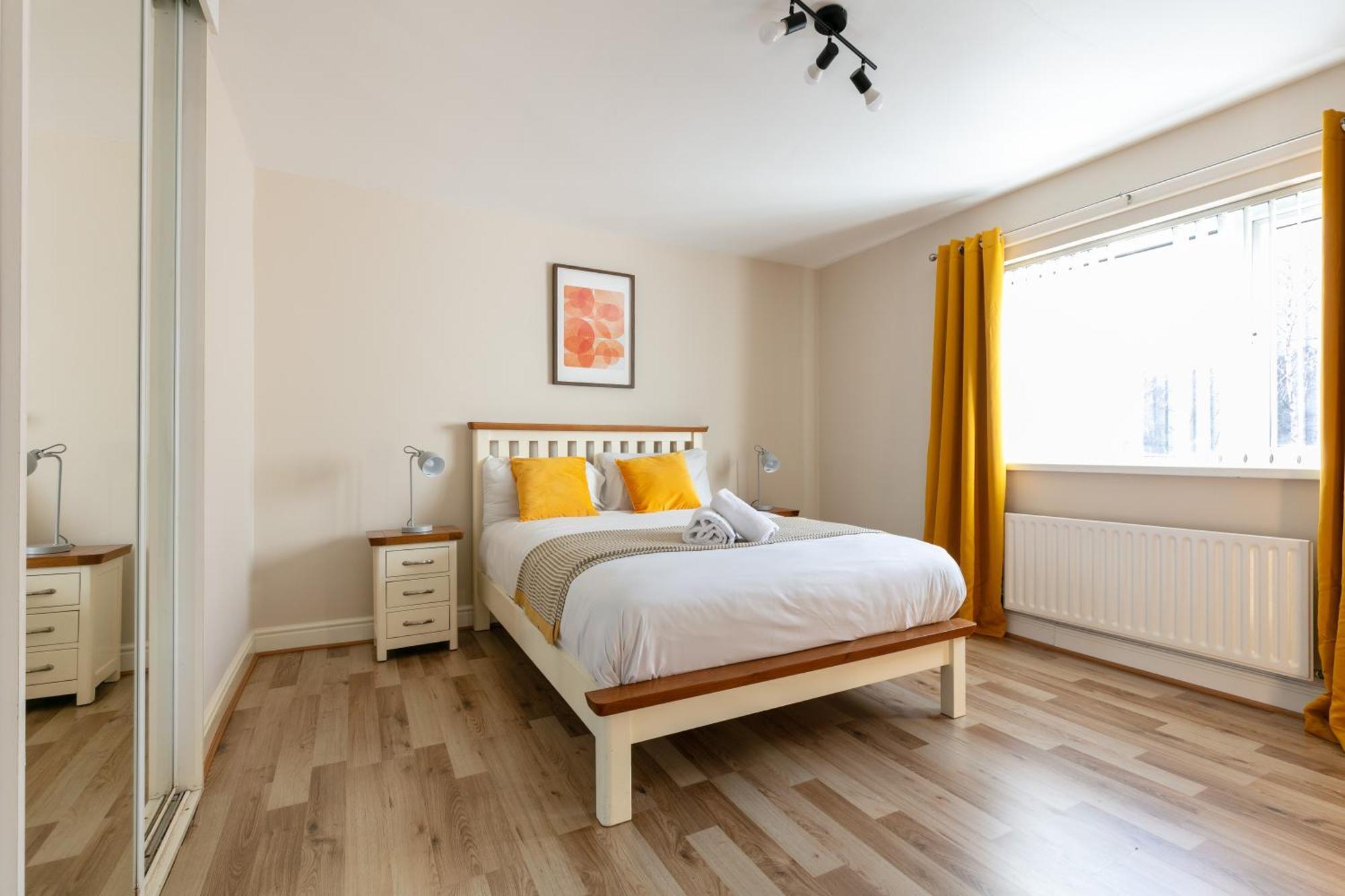 Welcome To Belfast: Your Gateway To Unforgettable Memories! Spacious 3 Bedroom, Family Home. Holiday home Belfast